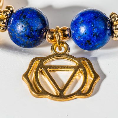 Crystelling Lips Lazuli Bracelet with Third Eye Chakra Sign