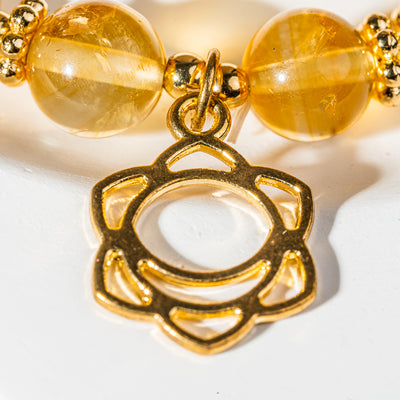 Crystelling Citrine Bracelet with Solar Plexus Chakra Sign